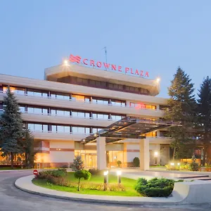 Hotel Crowne Plaza By Ihg, Boekarest