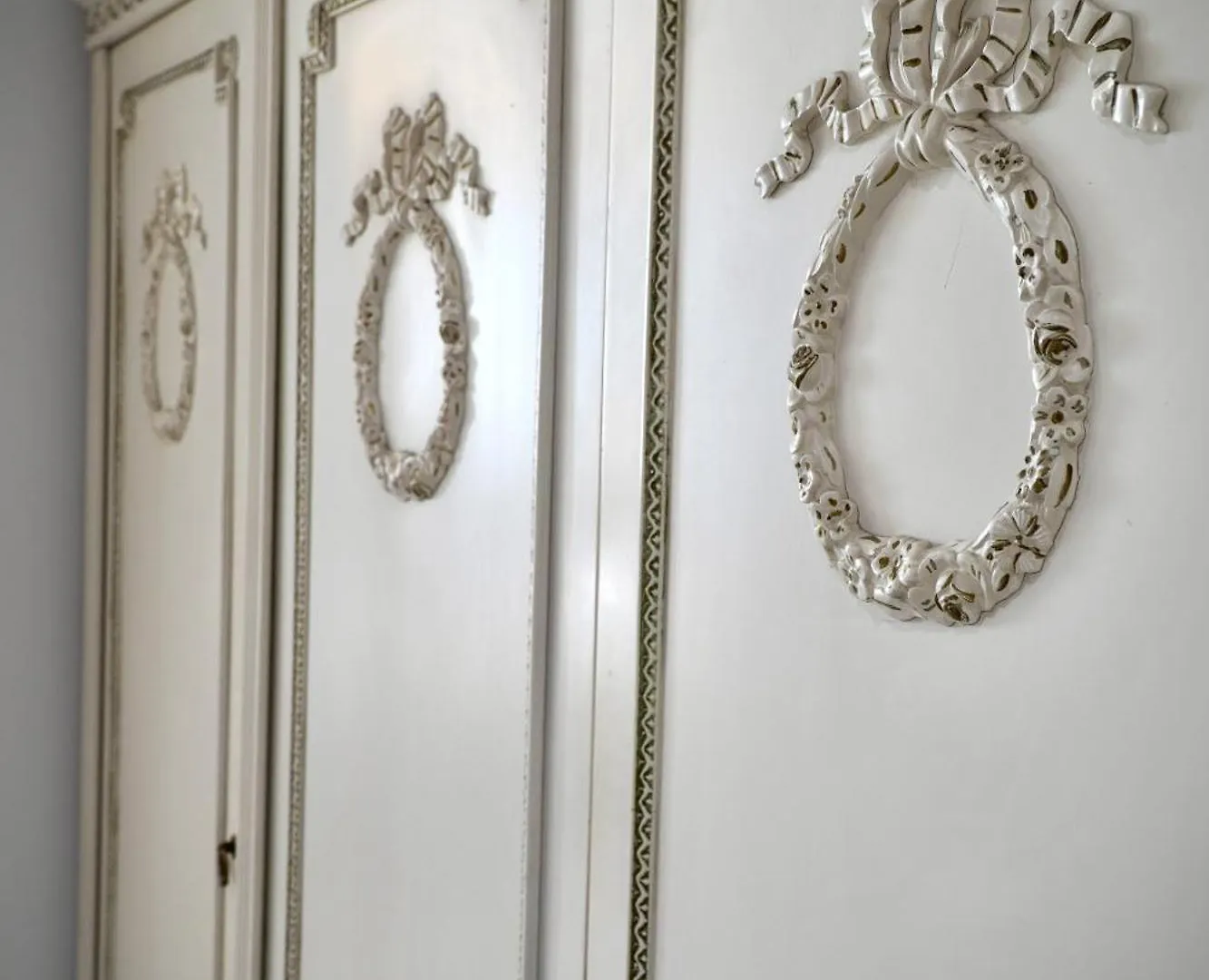 Ludovic Luxury Suite Bucharest Apartment